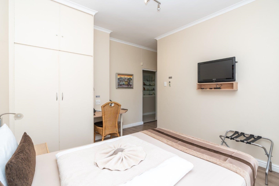 6 Bedroom Property for Sale in Milnerton Western Cape